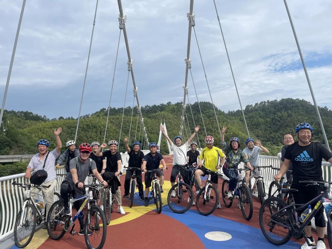 1687660390301050C601.jpg 10001.jpg